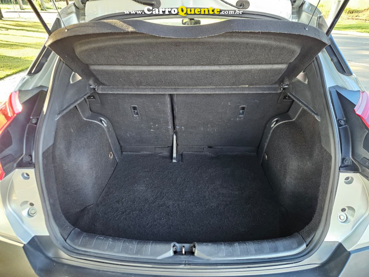 NISSAN   KICKS S 1.6 16V FLEX 5P AUT.   PRATA 2018 1.6 FLEX - Loja