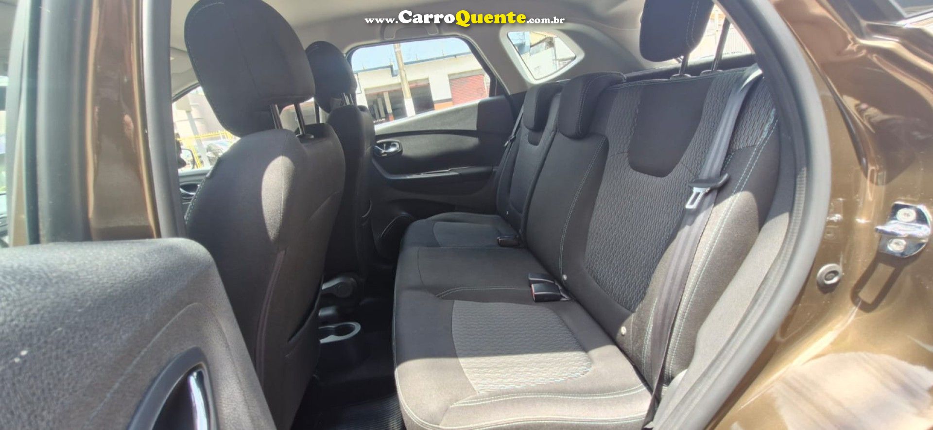 RENAULT   CAPTUR LIFE 1.6 16V FLEX 5P AUT.   MARROM 2019 1.6 FLEX - Loja