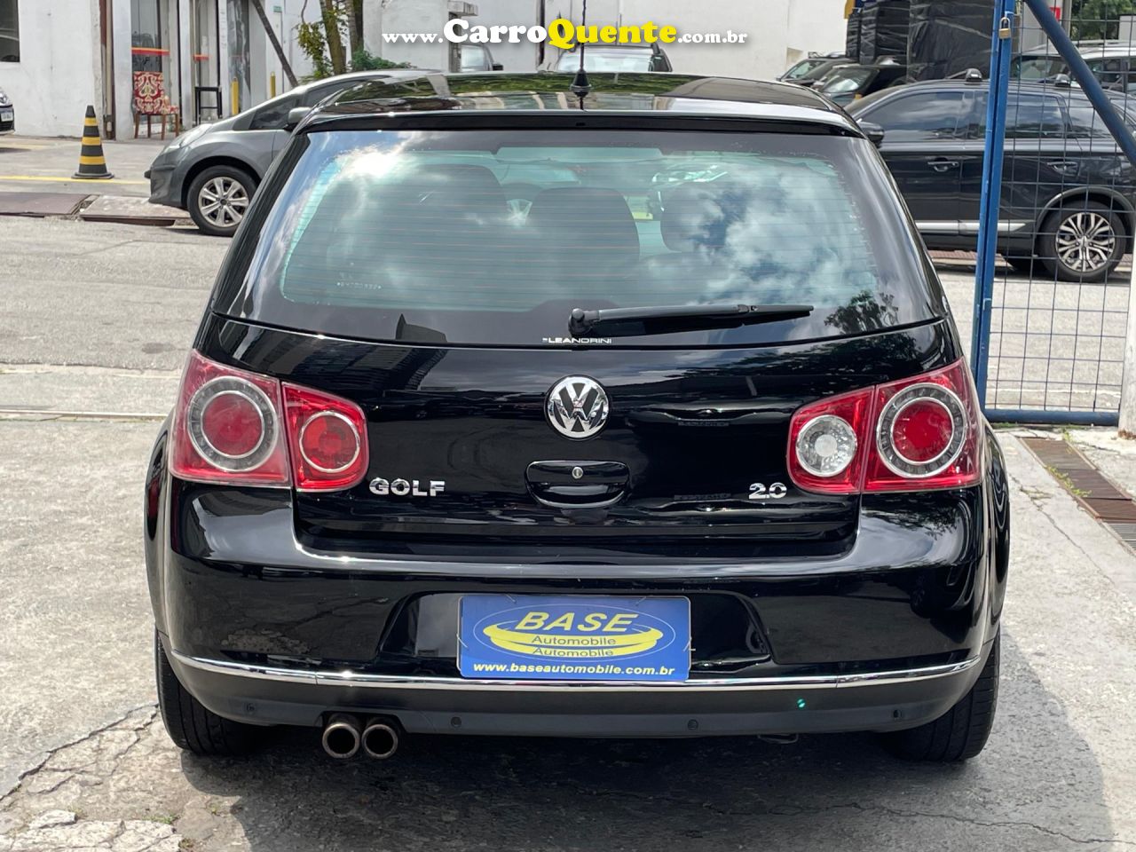 VOLKSWAGEN   GOLF 2.0 2.0 MI FLEX COMFORTLINE AUT.   PRETO 2008 2.0 FLEX - Loja