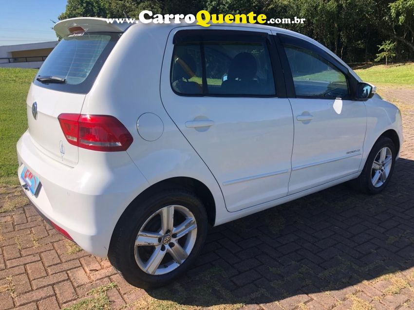 Volkswagen FOX 1.0 MI COMFORTLINE 8V FLEX 4P MANUAL - Loja