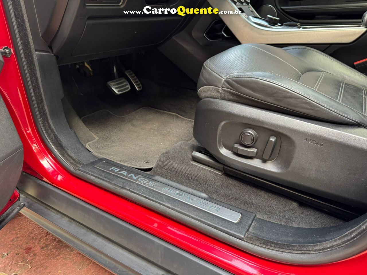 LAND ROVER   RANGE R.EVOQUE SI4 HSE DYN. 2.0FLEX AUT   VERMELHO 2018 2.0 GASOLINA - Loja
