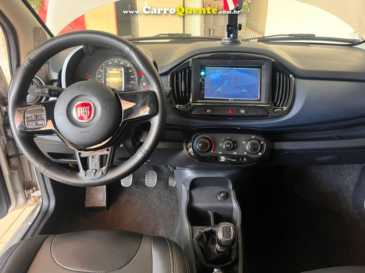 FIAT UNO 1.4 EVO WAY 8V 2016 - Loja
