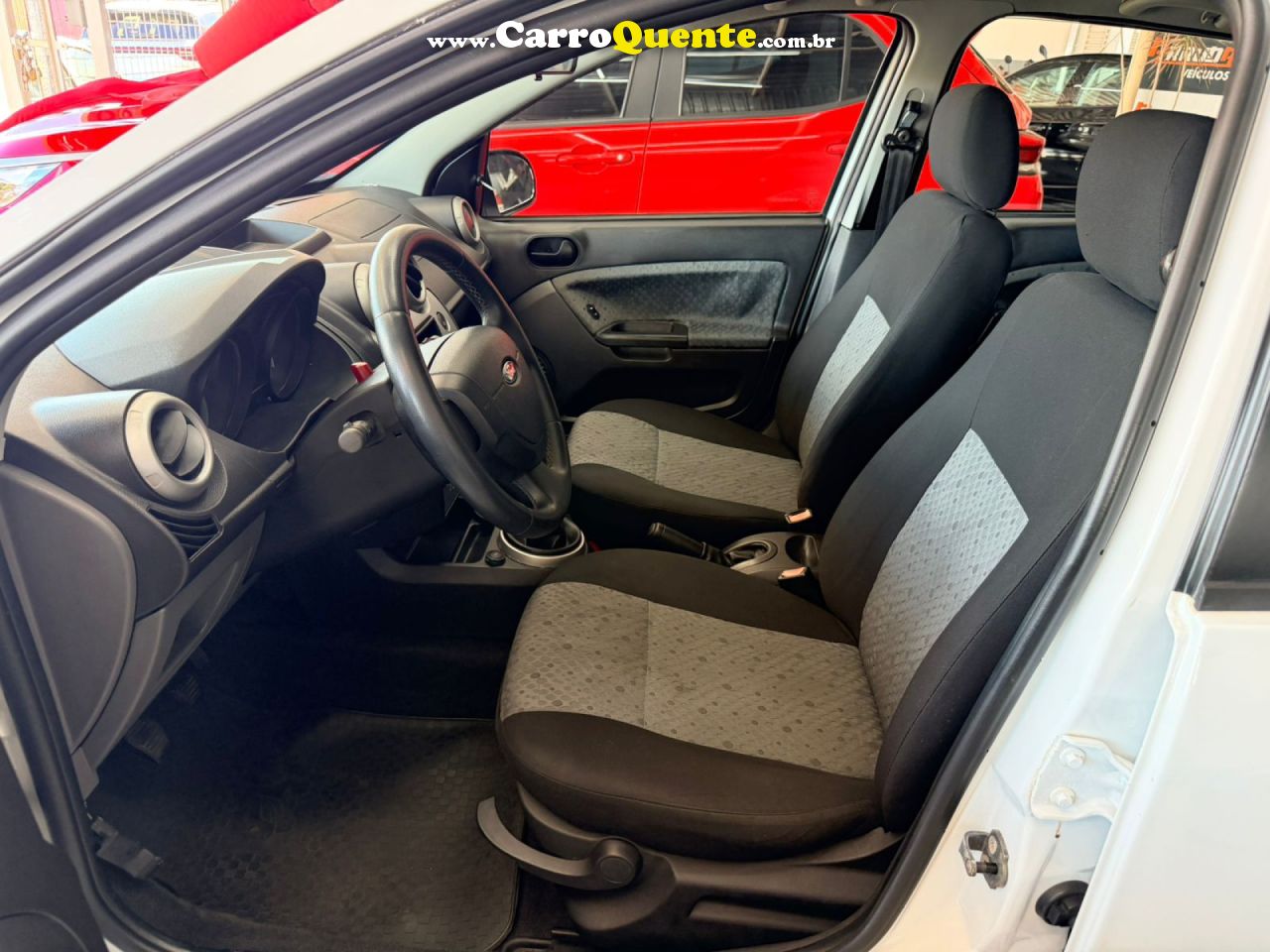 FORD   FIESTA SE 1.0 8V FLEX 5P   BRANCO 2014 1.0 FLEX - Loja