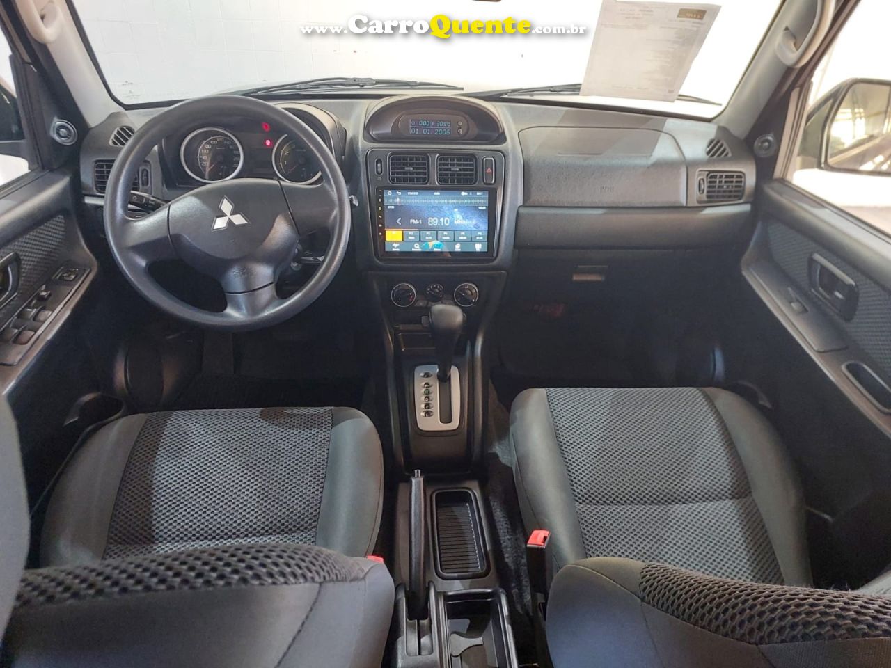 MITSUBISHI   PAJERO TR4 2.0 FLEX 16V 4X2 AUT.   VERDE 2012 2.0 FLEX - Loja