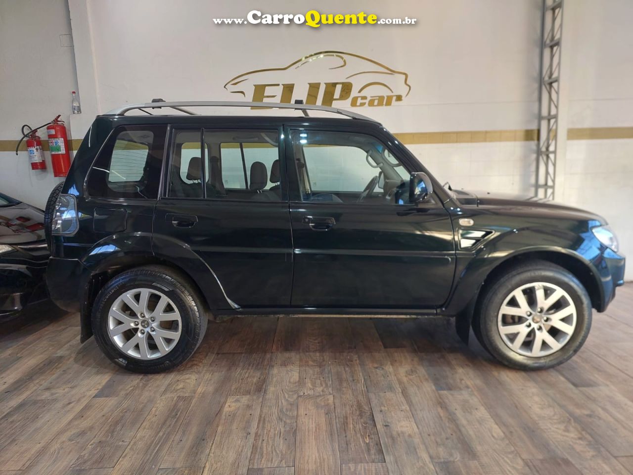 MITSUBISHI   PAJERO TR4 2.0 FLEX 16V 4X2 AUT.   VERDE 2012 2.0 FLEX - Loja