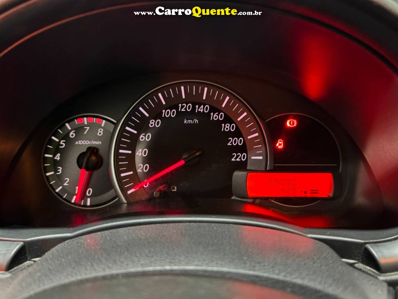 NISSAN MARCH 1.6 SV 16V 4P 2019 - Loja