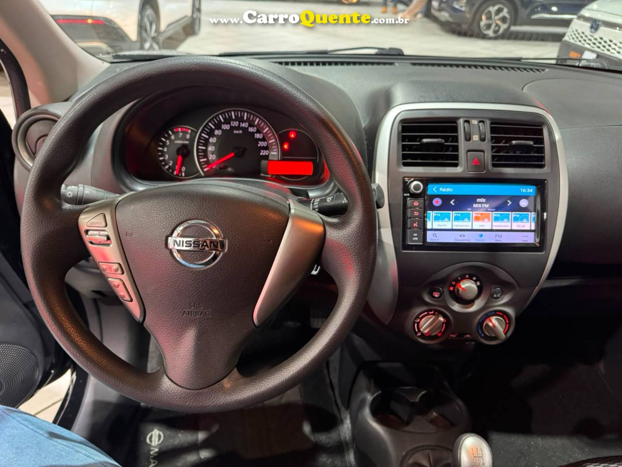 NISSAN MARCH 1.6 SV 16V 4P 2019 - Loja