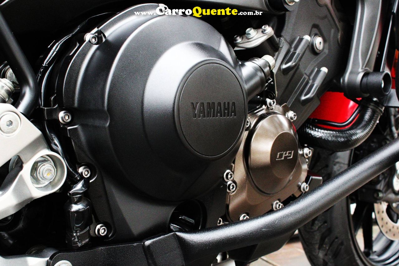 YAMAHA MT-09 TRACER 2022 - Loja