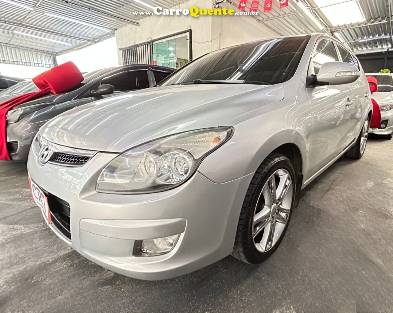 HYUNDAI   I30 2.0 16V 145CV 5P AUT.   PRATA 2012 2.0 GASOLINA - Loja