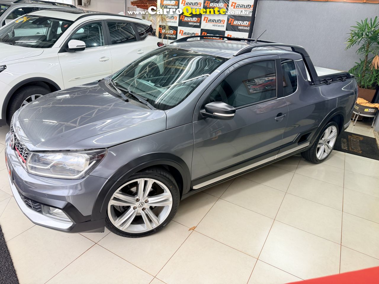 VOLKSWAGEN   SAVEIRO CROSS 1.6 T. FLEX 16V CE   CINZA 2017 1.6 FLEX - Loja