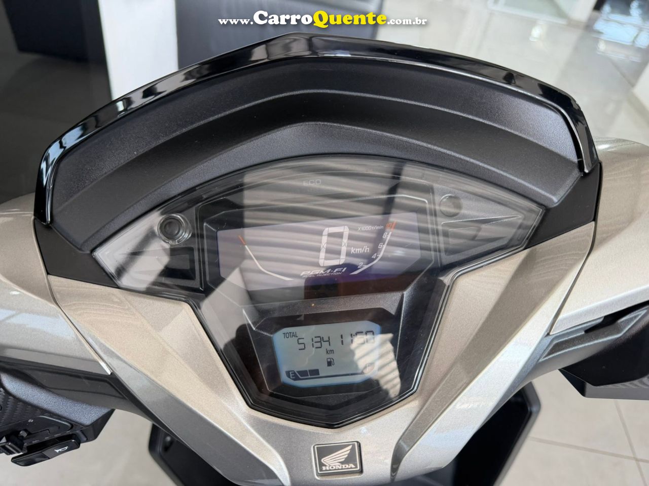 HONDA   ELITE 125   PRATA 2025 125 GASOLINA - Loja