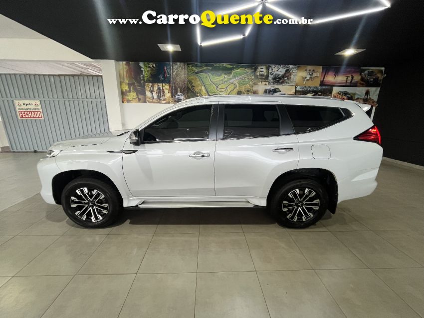 Mitsubishi PAJERO SPORT 2.4 16V MIVEC TURBO DIESEL HPE-S AWD AUTOMÁTICO - Loja
