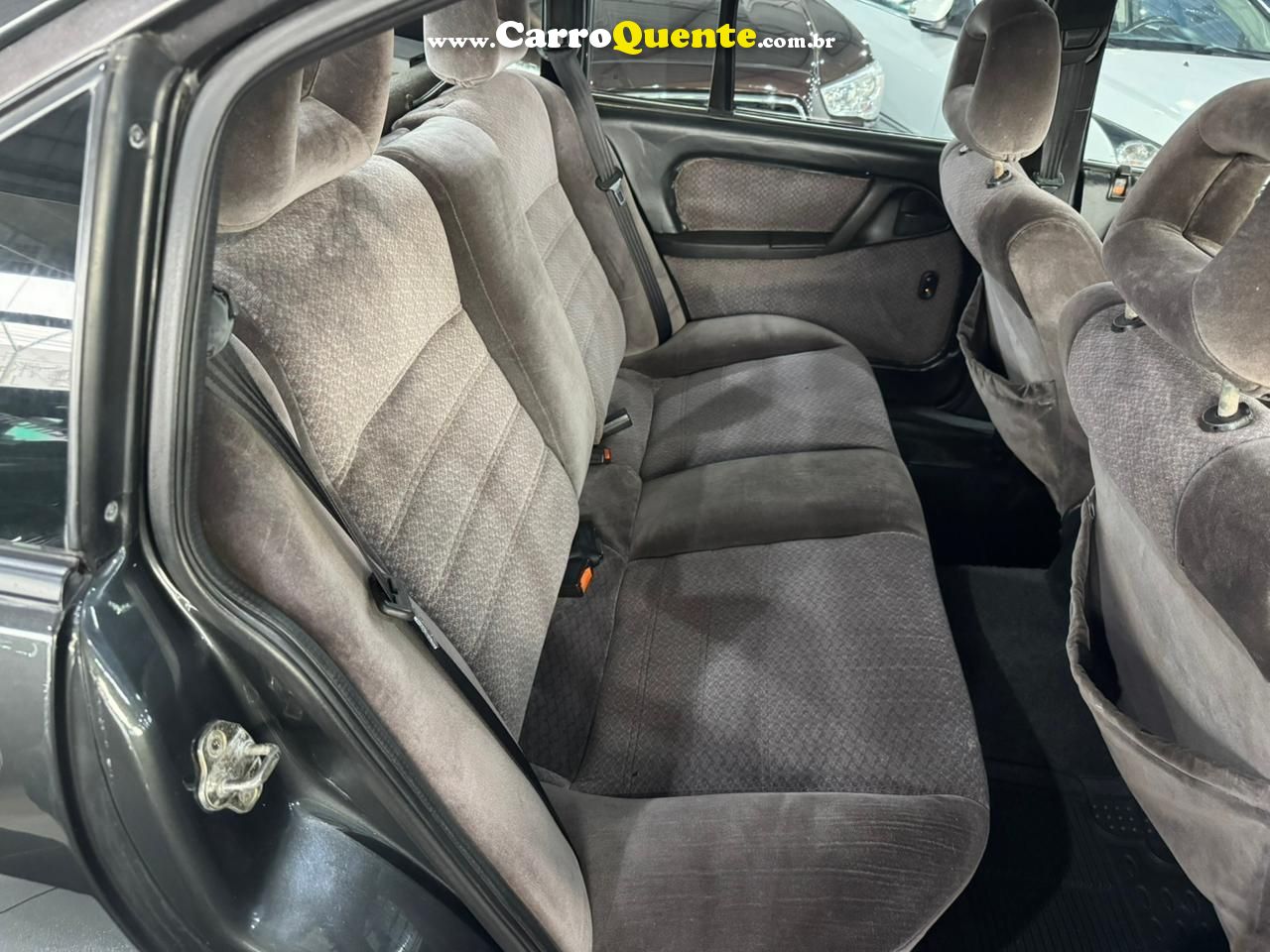 CHEVROLET OMEGA 2.2 MPFI GLS 8V 1998 - Loja