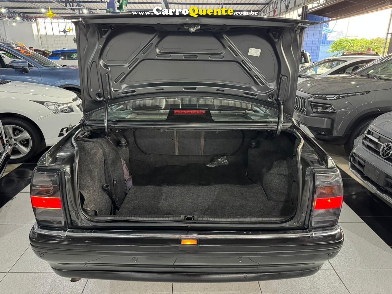 CHEVROLET OMEGA 2.2 MPFI GLS 8V 1998 - Loja