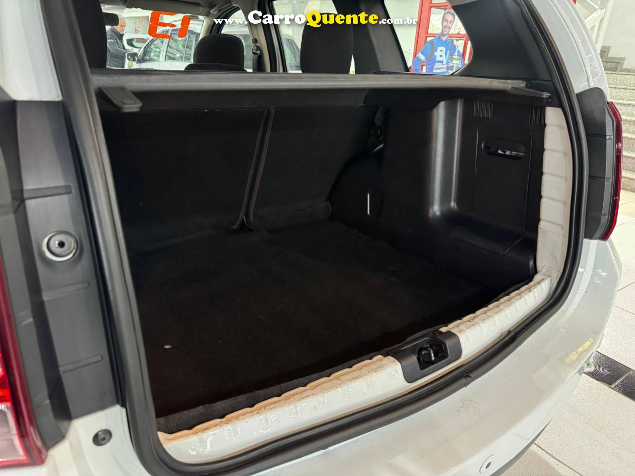 RENAULT DUSTER 1.6 DYNAMIQUE 4X2 16V 2013 - Loja