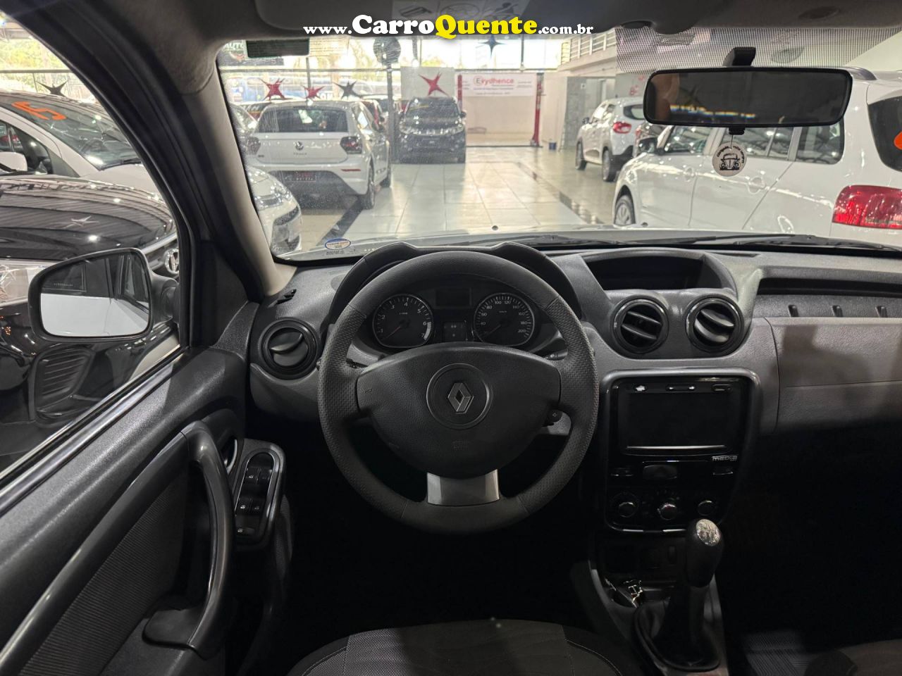 RENAULT DUSTER 1.6 DYNAMIQUE 4X2 16V 2013 - Loja