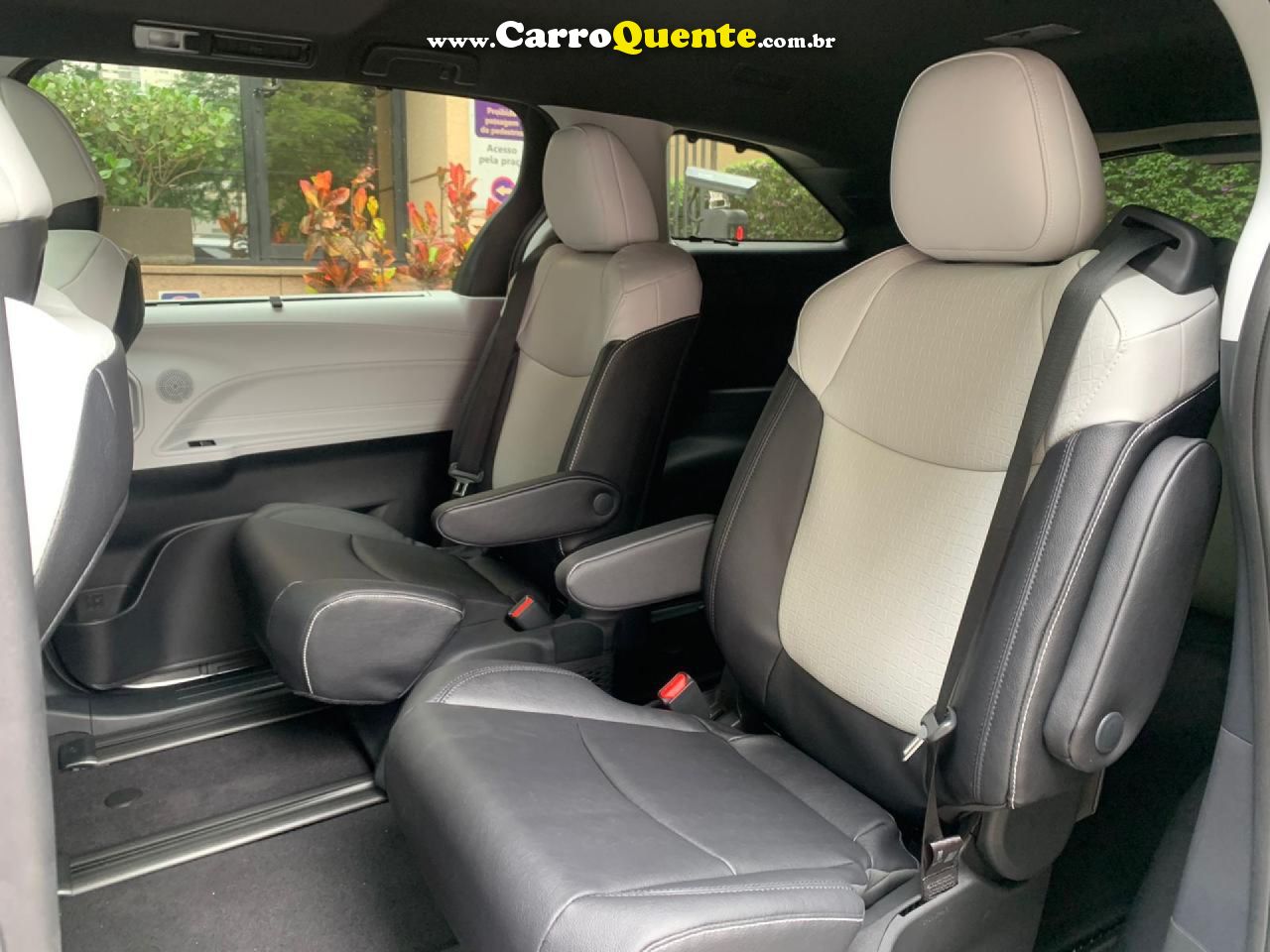 TOYOTA   2.5 VVT-I HYBRID XSE CVT   CINZA 2026 2.5 GASOLINA E ELÉTRICO - Loja