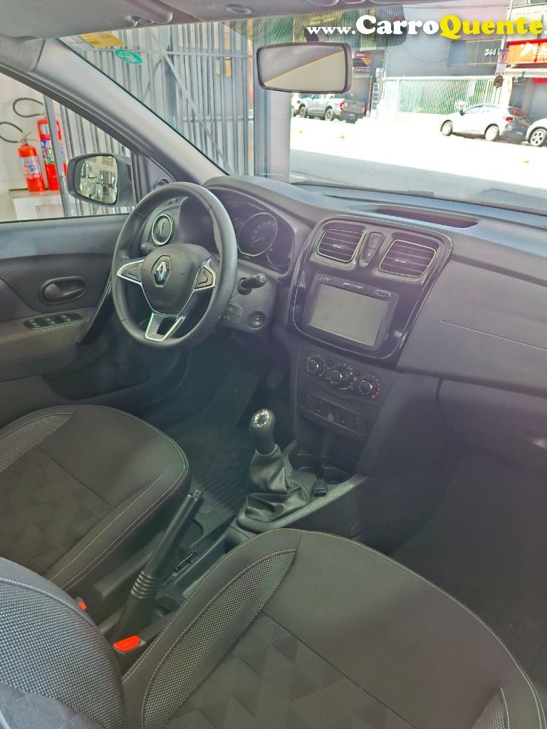 RENAULT   LOGAN ZEN FLEX 1.0 12V 4P MEC.   BRANCO 2025 1.0 FLEX - Loja