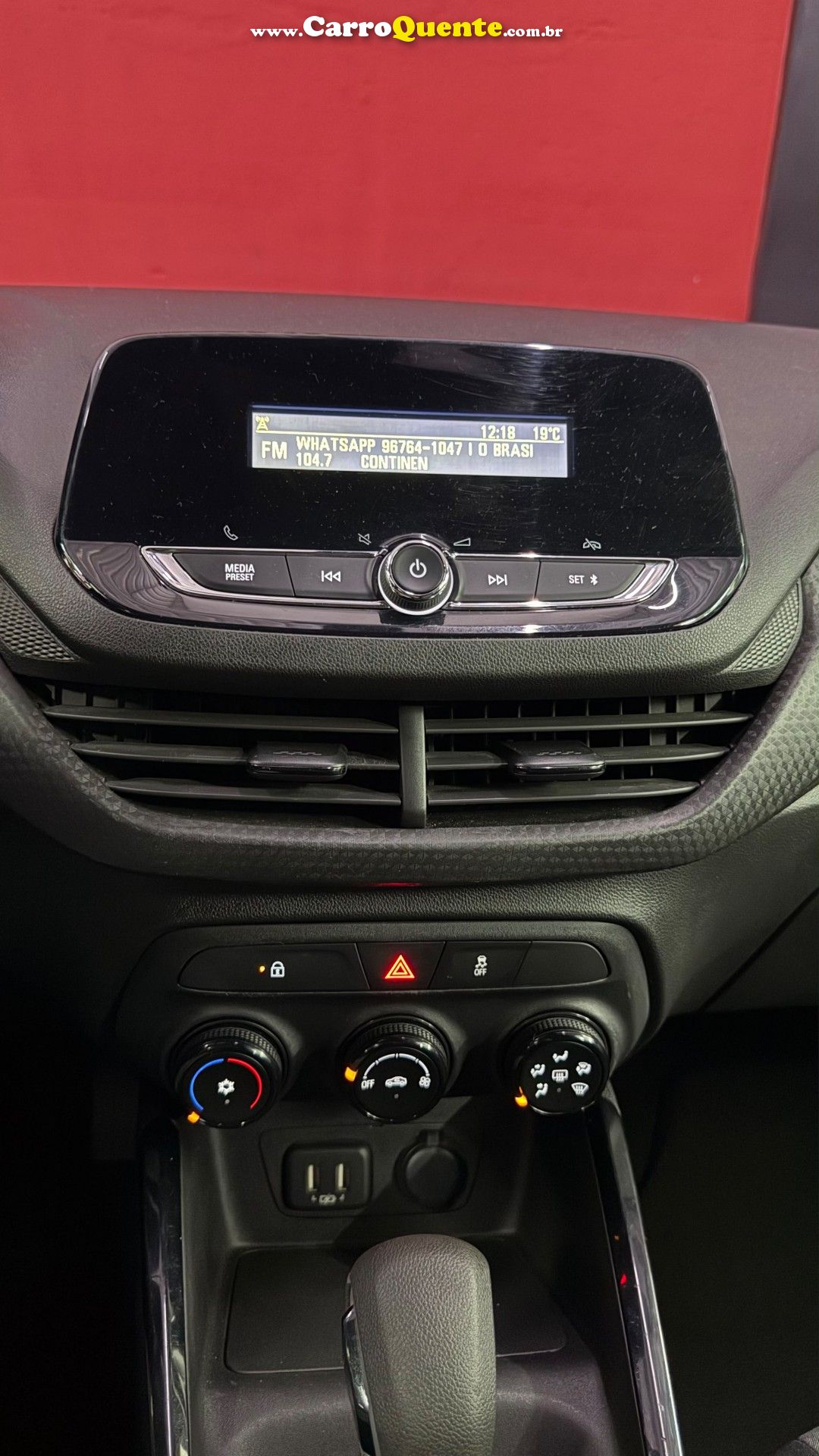 CHEVROLET   ONIX HATCH PREM. 1.0 12V TB FLEX 5P AUT.   BRANCO 2020 1.0 FLEX - Loja