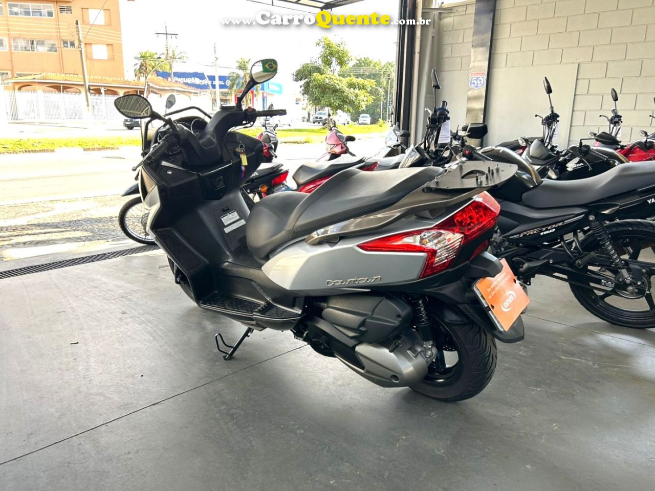 KYMCO - DOWNTOWN 300i ABS 2018 Gasolina CVT - Loja