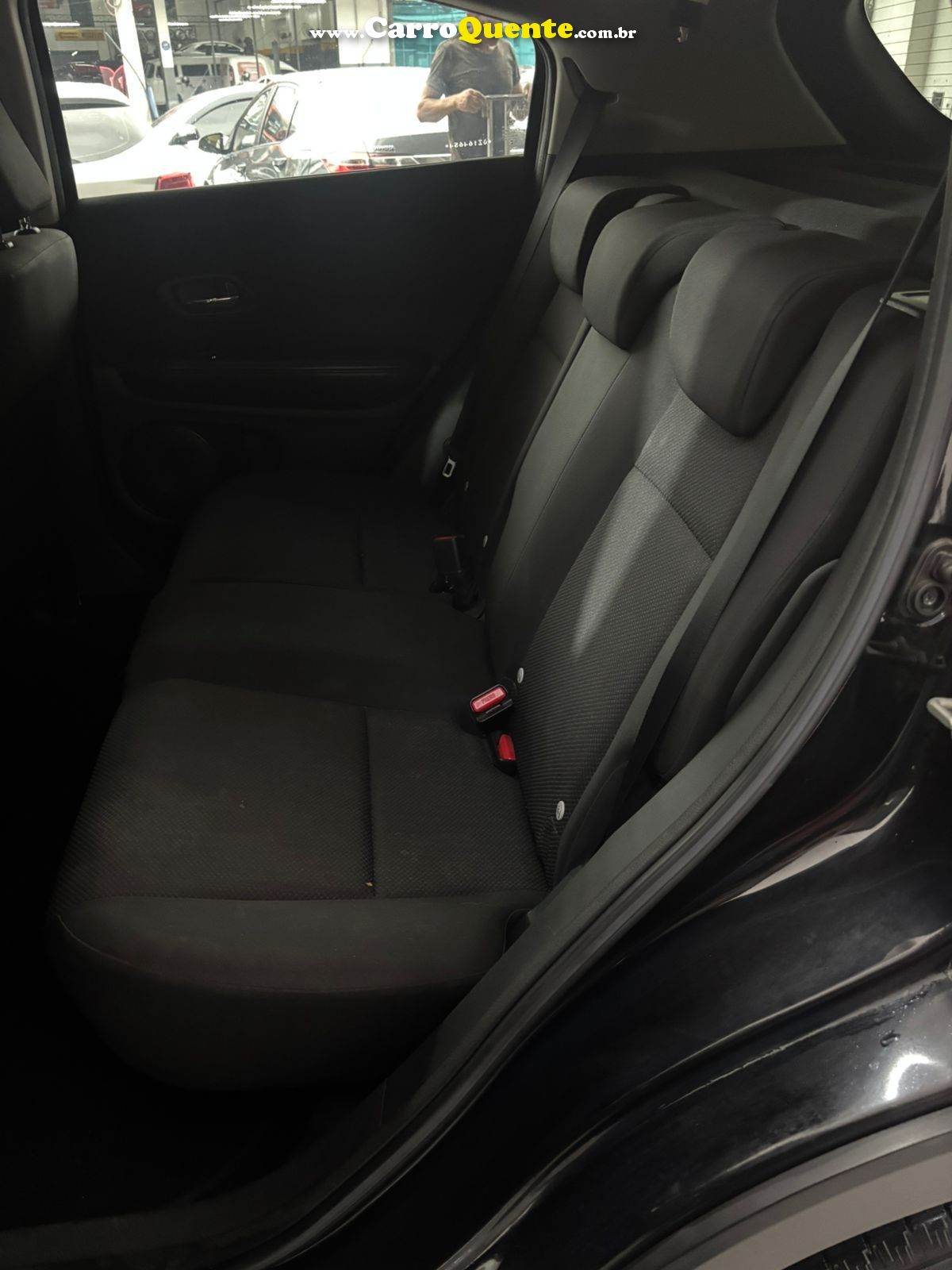 HONDA HR-V 1.8 16V LX 2016 - Loja