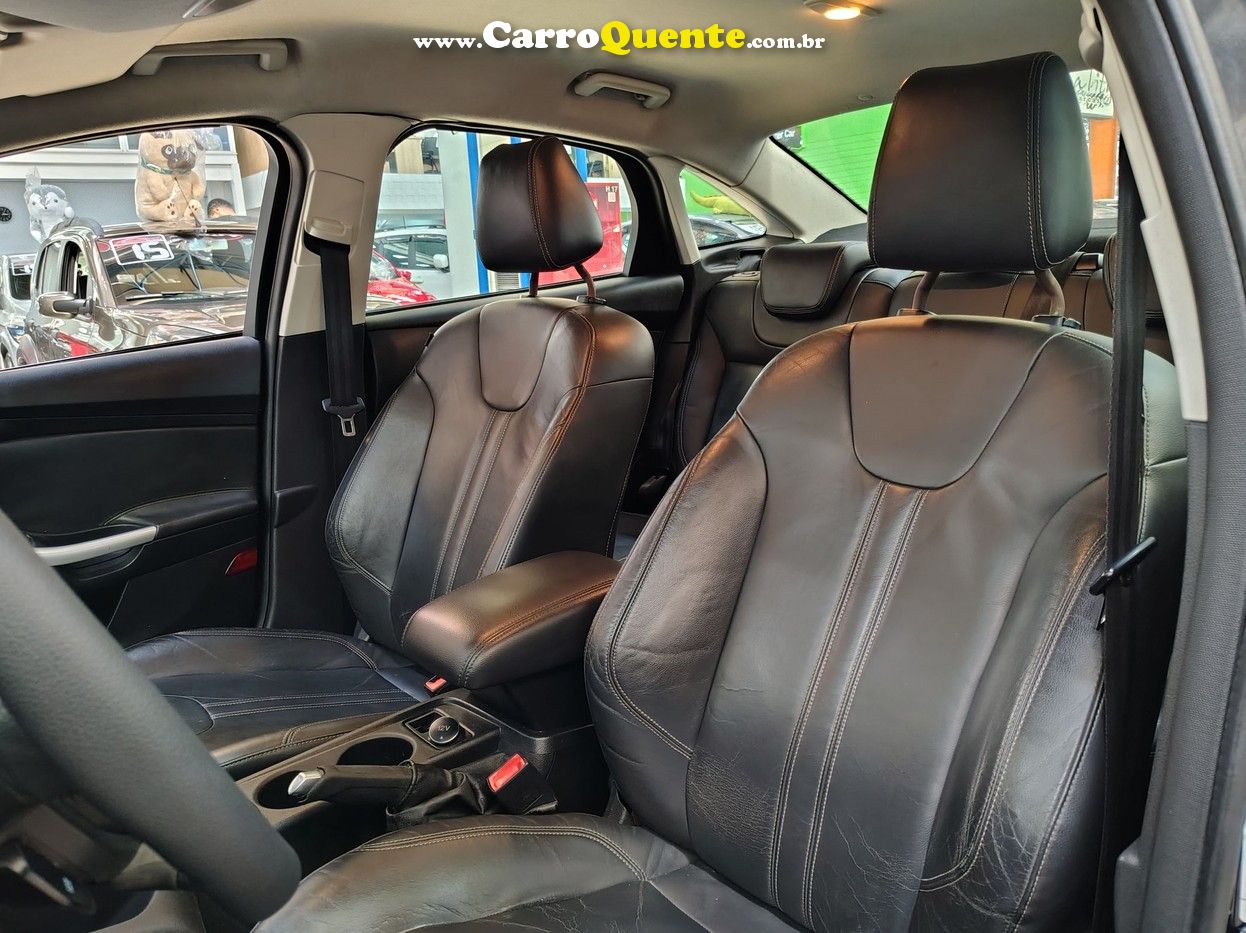 FORD/FOCUS 2.0 SE SEDAN 16V 2014 - Loja
