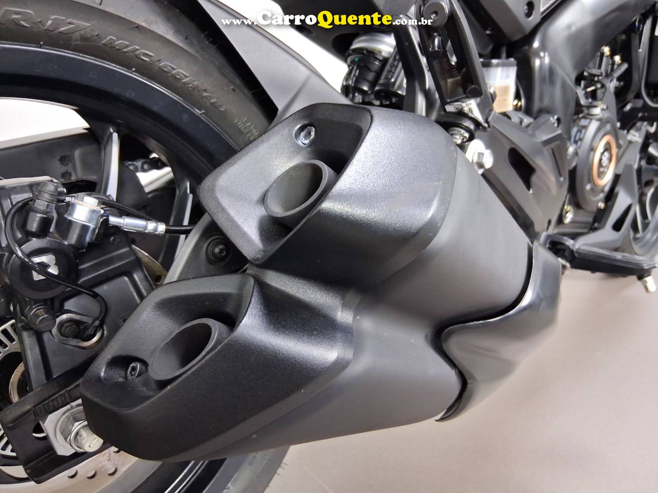 BAJAJ DOMINAR 400 2026 - Loja