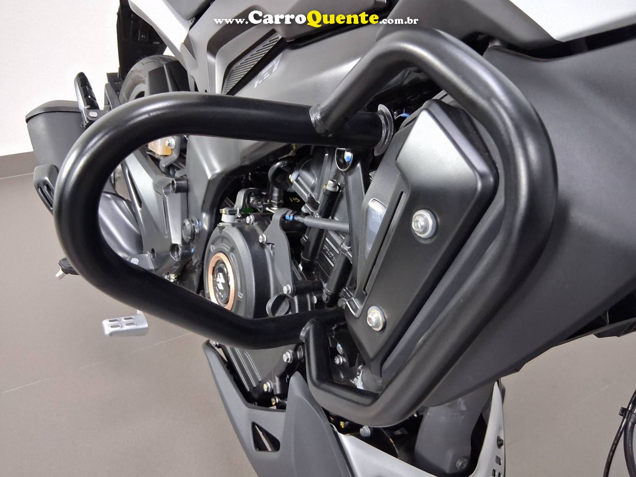 BAJAJ DOMINAR 400 2026 - Loja