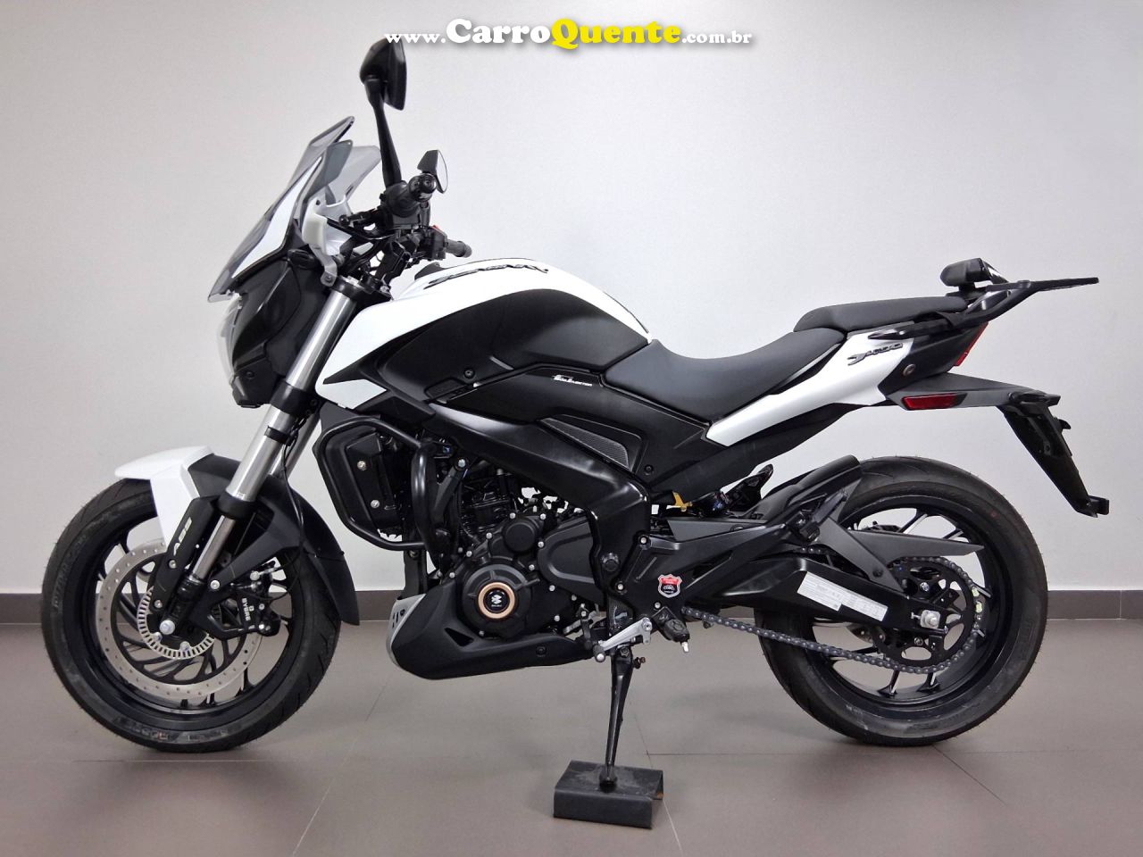 BAJAJ DOMINAR 400 2026 - Loja