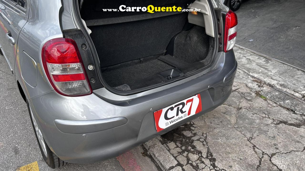 NISSAN   MARCH SV 1.6 16V FLEX FUEL   CINZA 2014 1.6 FLEX - Loja