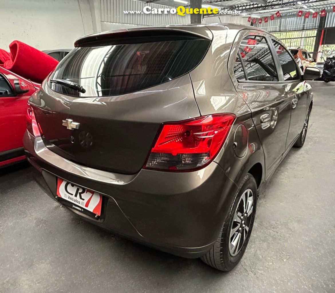 CHEVROLET   ONIX HATCH LTZ 1.4 8V FLEXPOWER 5P MEC.   CINZA 2014 1.4 FLEX - Loja