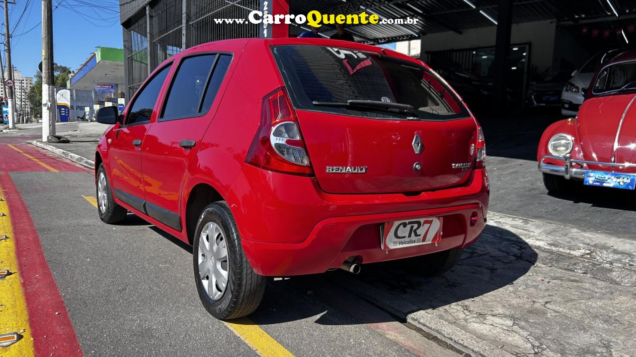 RENAULT   SANDERO EXPRESSION HI-FLEX 1.0 16V 5P   VERMELHO 2011 1.0 FLEX - Loja