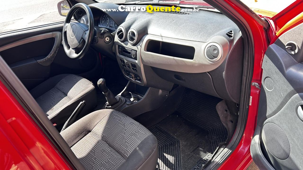 RENAULT   SANDERO EXPRESSION HI-FLEX 1.0 16V 5P   VERMELHO 2011 1.0 FLEX - Loja