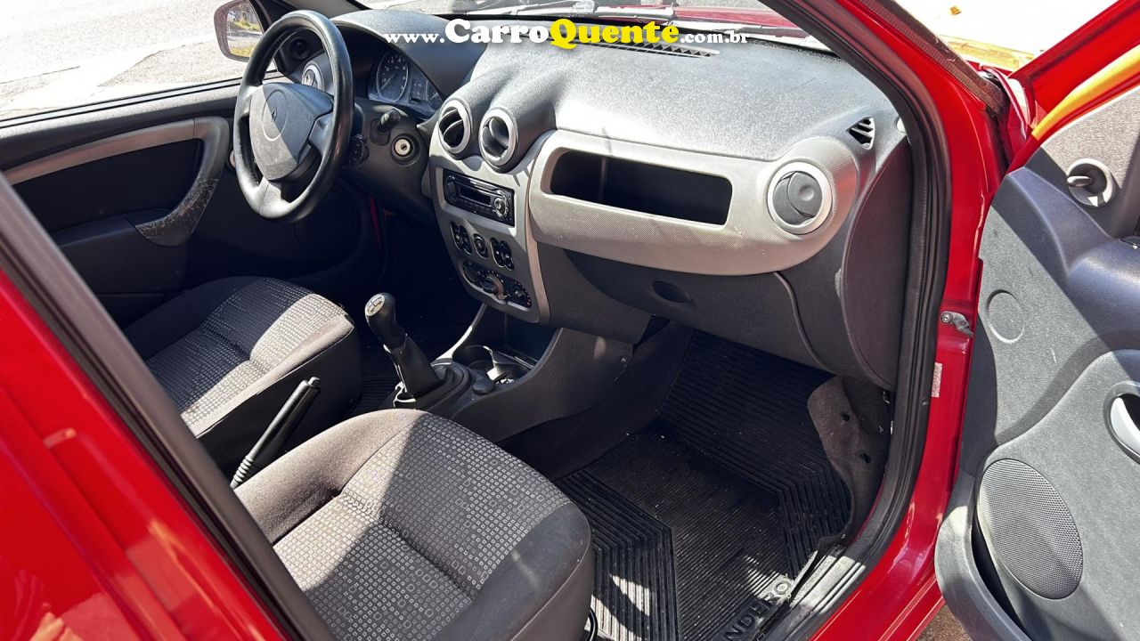RENAULT   SANDERO EXPRESSION HI-FLEX 1.0 16V 5P   VERMELHO 2011 1.0 FLEX - Loja