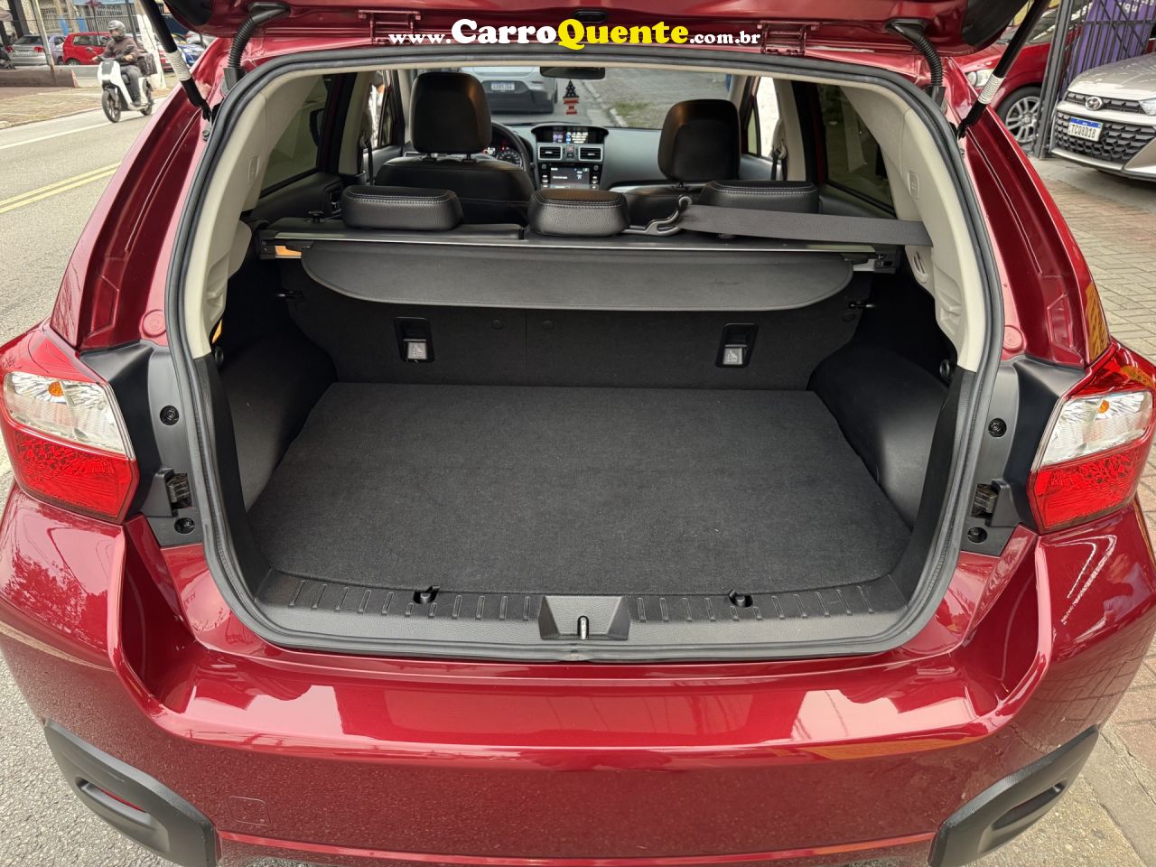 SUBARU   IMPREZA SD 2.02.0I-S AWD AUT.   VERMELHO 2016 2.0 GASOLINA - Loja