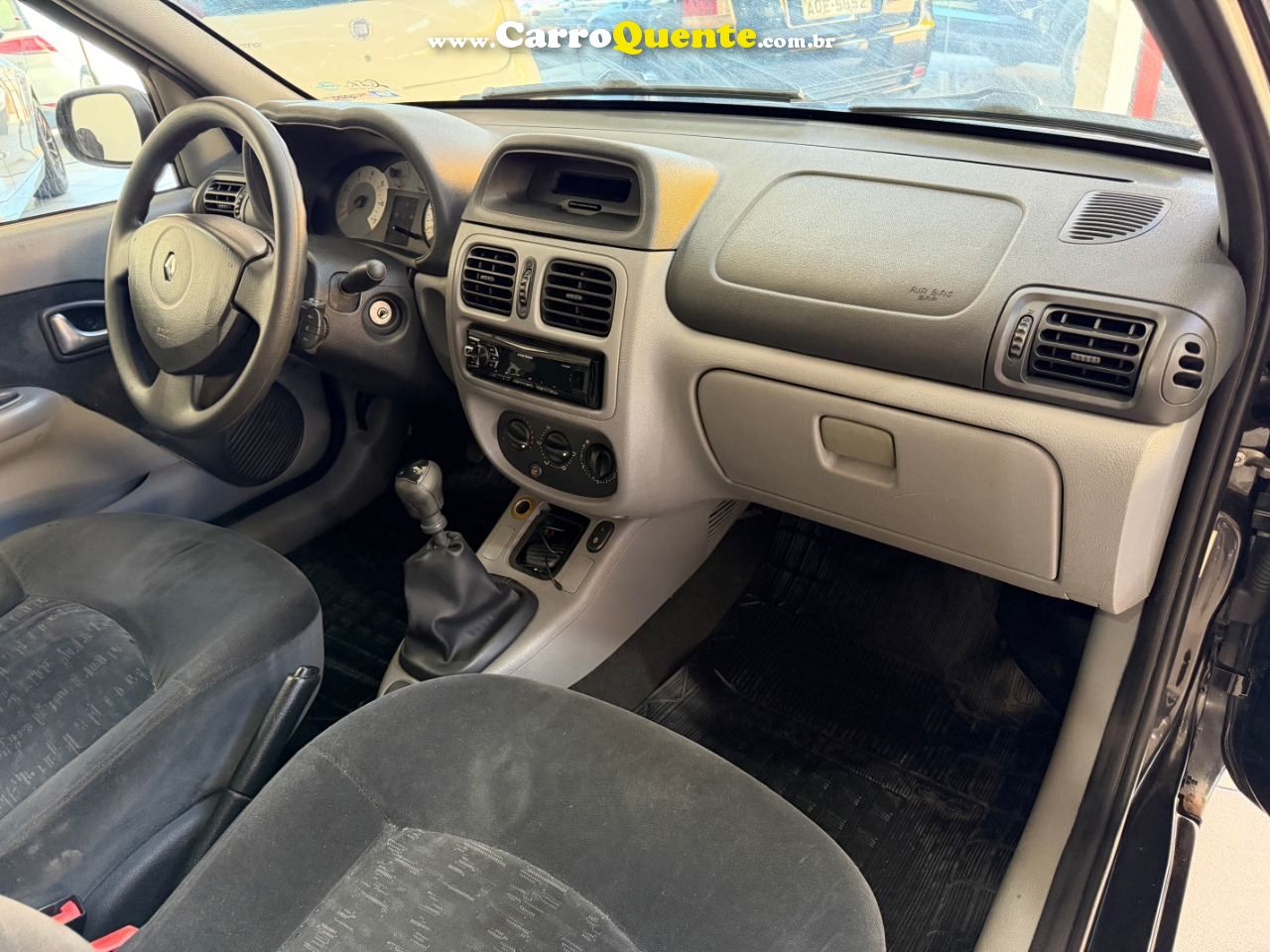 Clio Sedan Privilége 1.6 16V (flex) 2009/2008 Renault - Loja