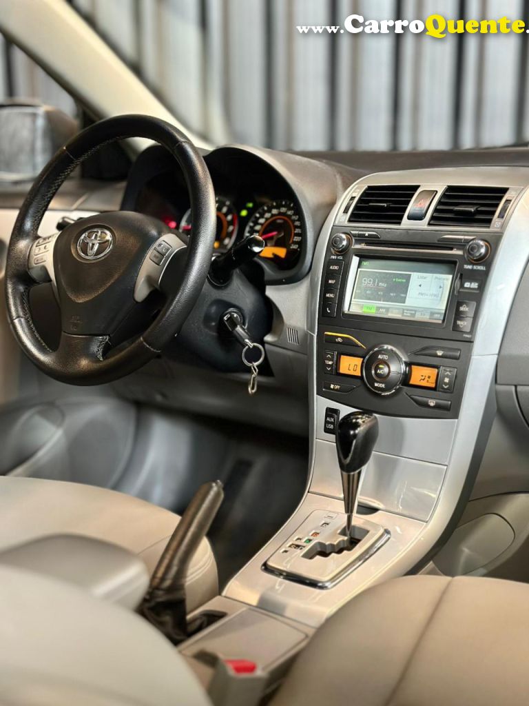 TOYOTA   COROLLA XEI 2.0 FLEX 16V AUT.   VERDE 2014 2.0 FLEX - Loja