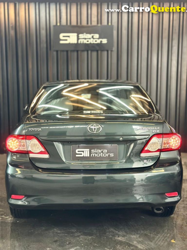 TOYOTA   COROLLA XEI 2.0 FLEX 16V AUT.   VERDE 2014 2.0 FLEX - Loja