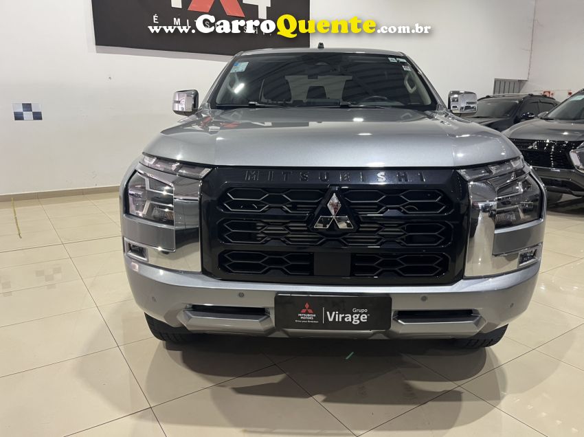 Mitsubishi TRITON 2.4 BITURBO DIESEL CD HPE-S 4X4 AUTOMÁTICO - Loja