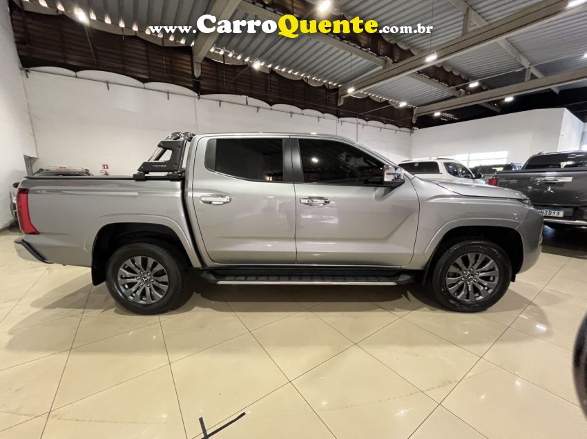 Mitsubishi TRITON 2.4 BITURBO DIESEL CD HPE-S 4X4 AUTOMÁTICO - Loja