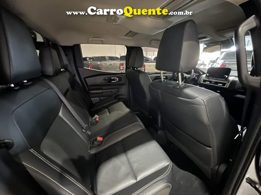 Mitsubishi TRITON 2.4 BITURBO DIESEL CD HPE-S 4X4 AUTOMÁTICO - Loja