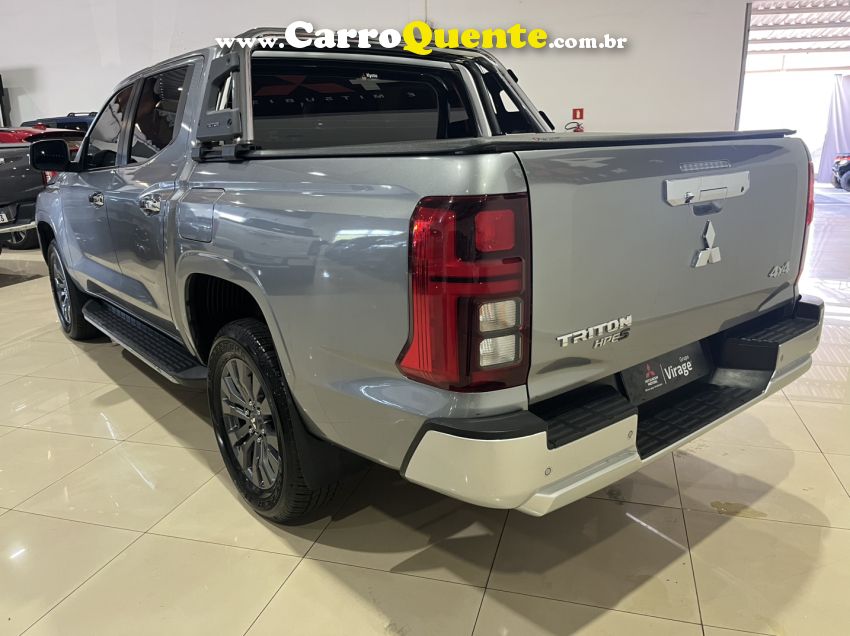 Mitsubishi TRITON 2.4 BITURBO DIESEL CD HPE-S 4X4 AUTOMÁTICO - Loja