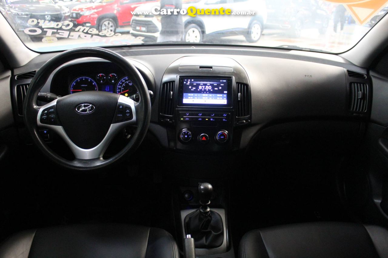 HYUNDAI I30 2.0 MPI 16V 2011 - Loja