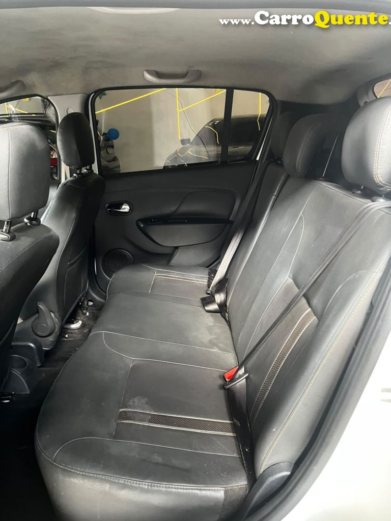RENAULT   SANDERO STEPWAY HI-POWER 1.6 8V 5P   BRANCO 2015 1.6 FLEX - Loja