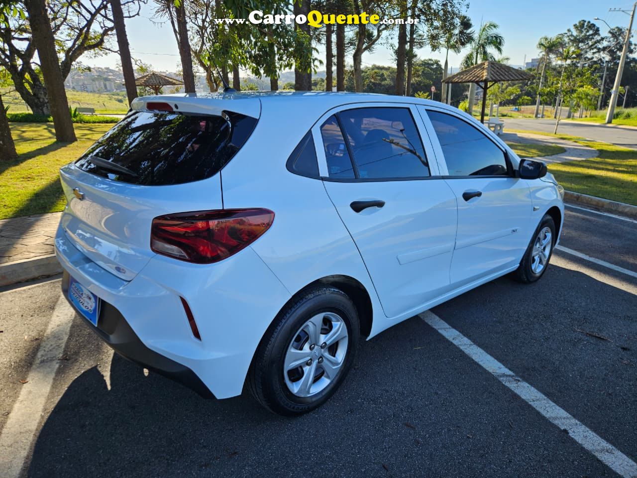 CHEVROLET   ONIX HATCH 1.0 12V FLEX 5P MEC.   BRANCO 2022 1.0 FLEX - Loja