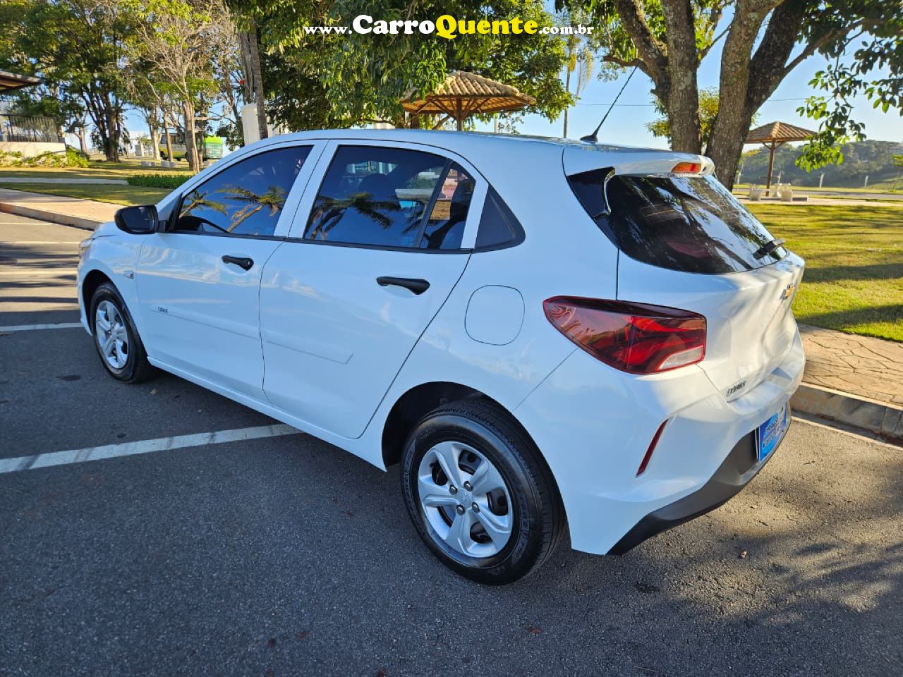 CHEVROLET   ONIX HATCH 1.0 12V FLEX 5P MEC.   BRANCO 2022 1.0 FLEX - Loja