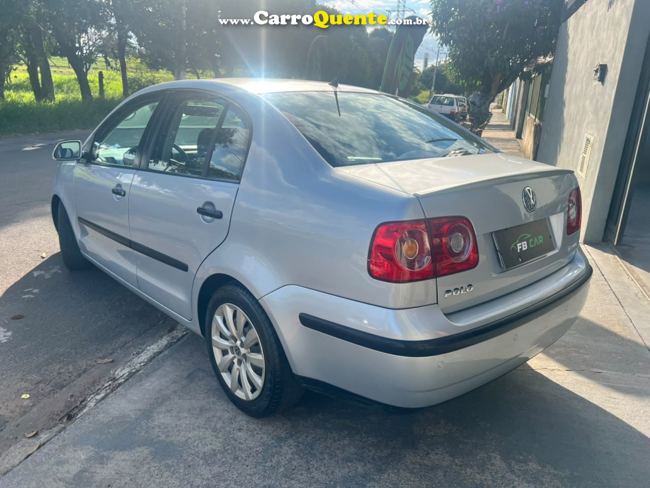 VOLKSWAGEN   POLO SEDAN I MOTION  1.6 TOTAL FLEX  4P   PRATA 2010 1.6 FLEX - Loja