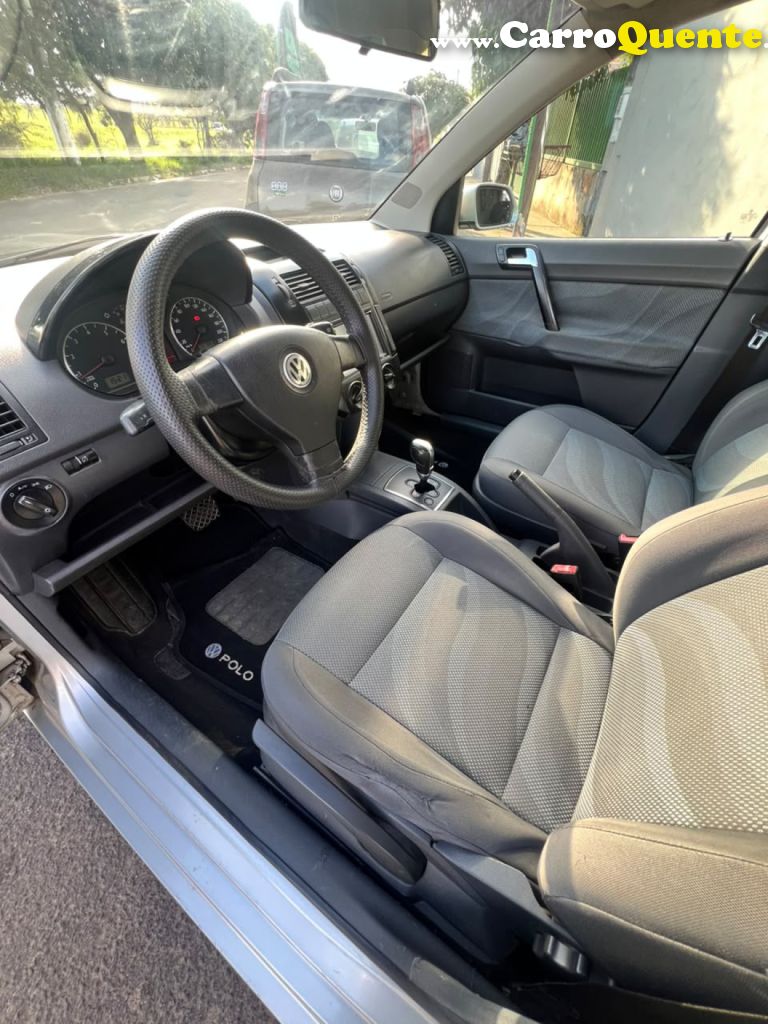 VOLKSWAGEN   POLO SEDAN I MOTION  1.6 TOTAL FLEX  4P   PRATA 2010 1.6 FLEX - Loja