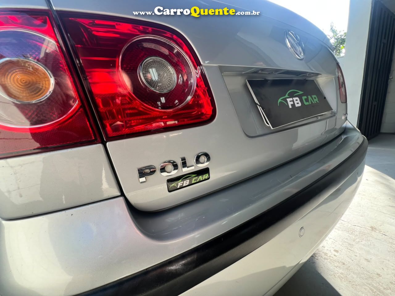 VOLKSWAGEN   POLO SEDAN I MOTION  1.6 TOTAL FLEX  4P   PRATA 2010 1.6 FLEX - Loja