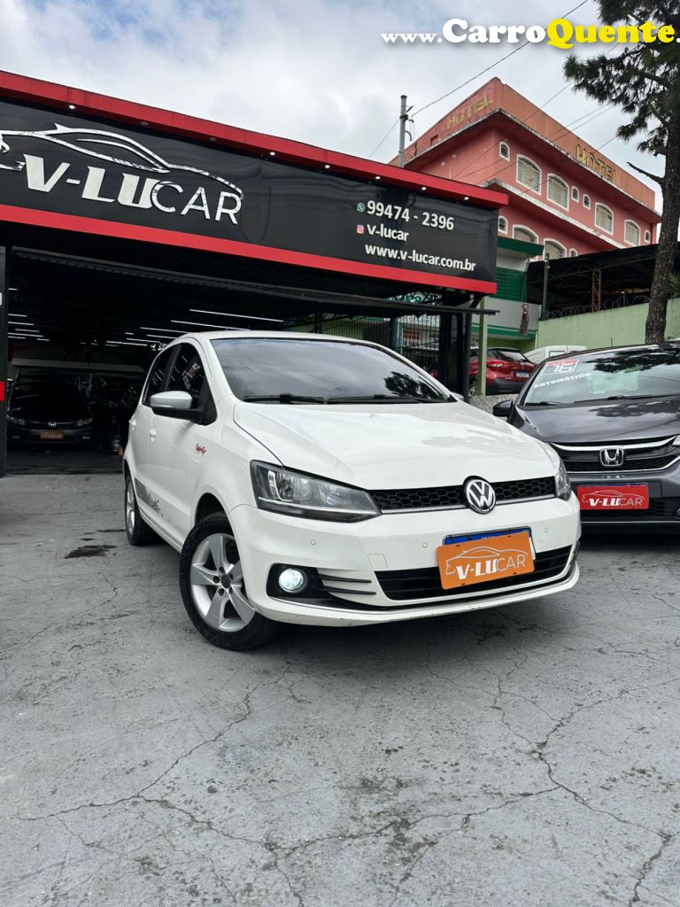 VOLKSWAGEN   FOX ROCK IN RIO 1.6 MI TOTAL FLEX 8V 5P   BRANCO 2016 1.6 FLEX - Loja